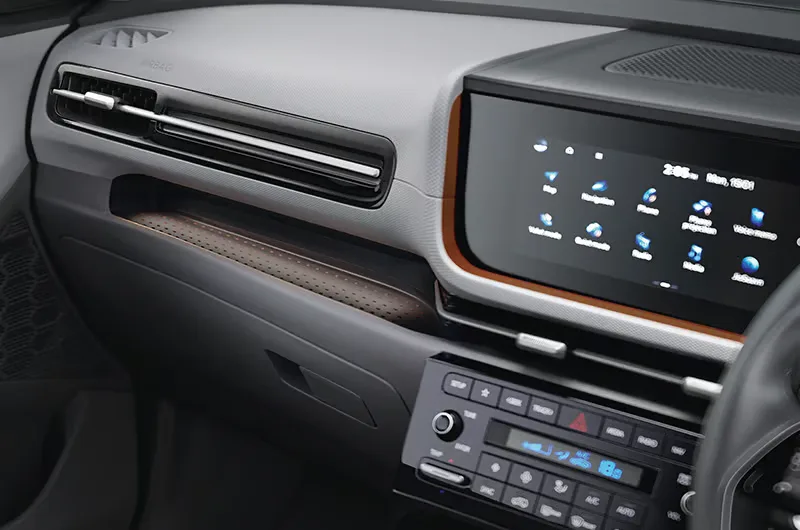 Hyundai Creta — Interior 3/4