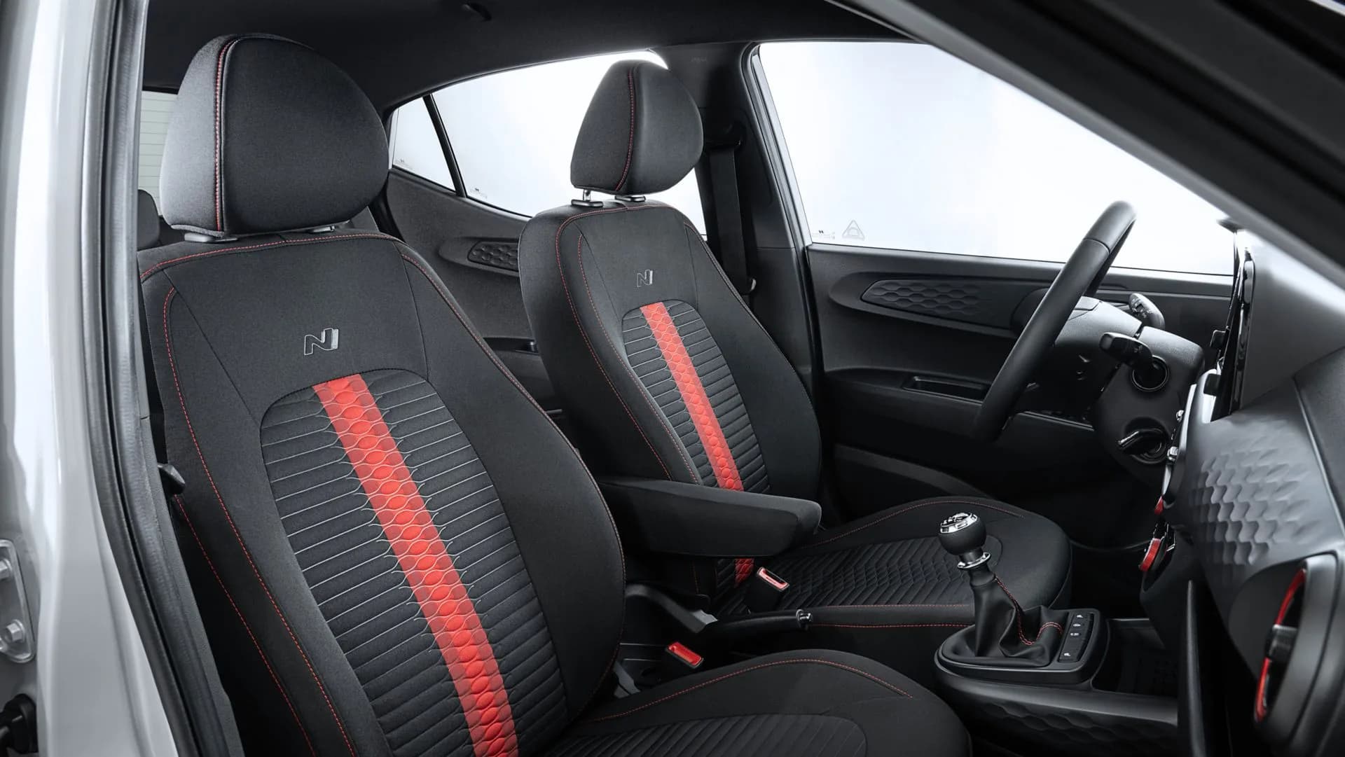 Hyundai Nouvelle Grand i10 — Interior 4/4