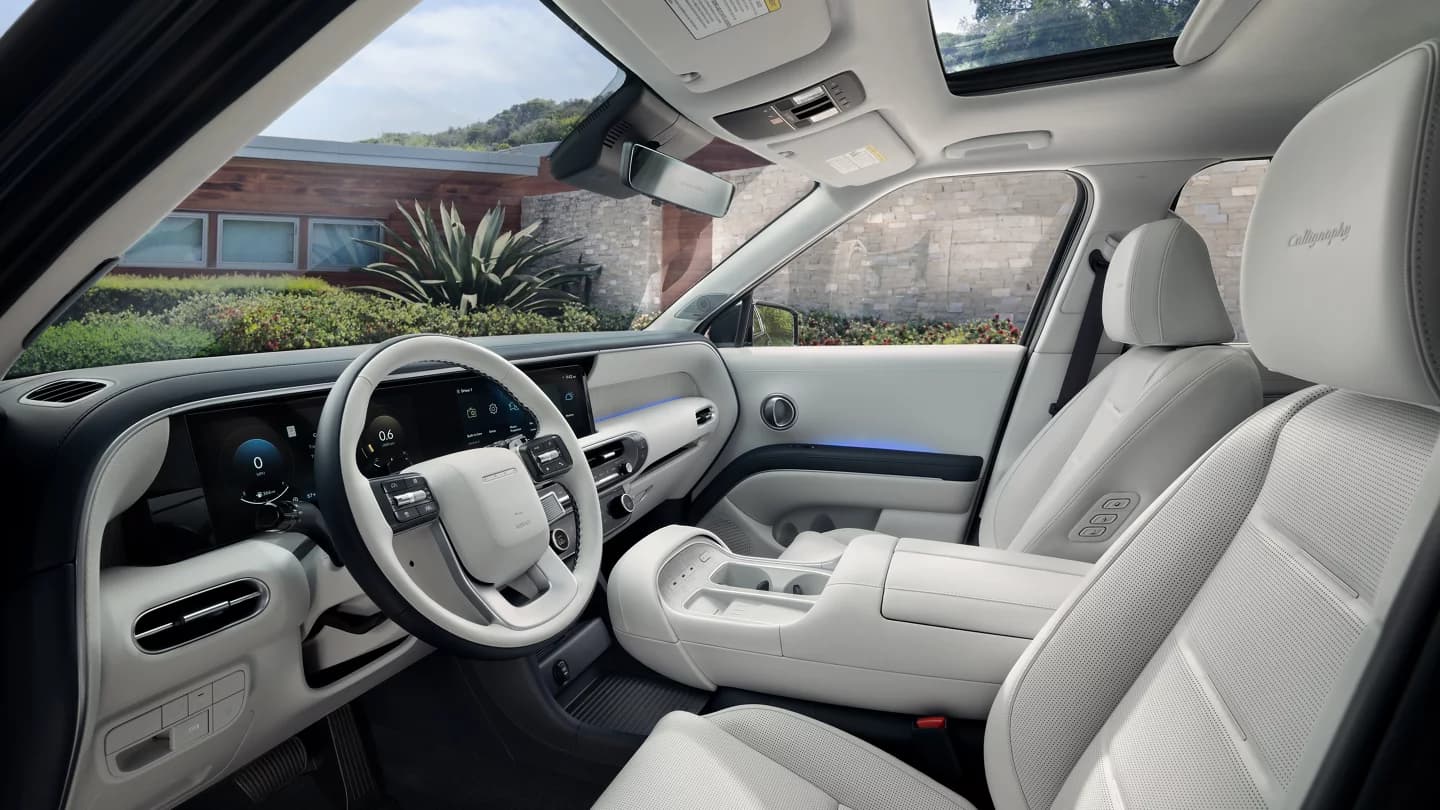 Hyundai Palisade HEV — Interior 3/6