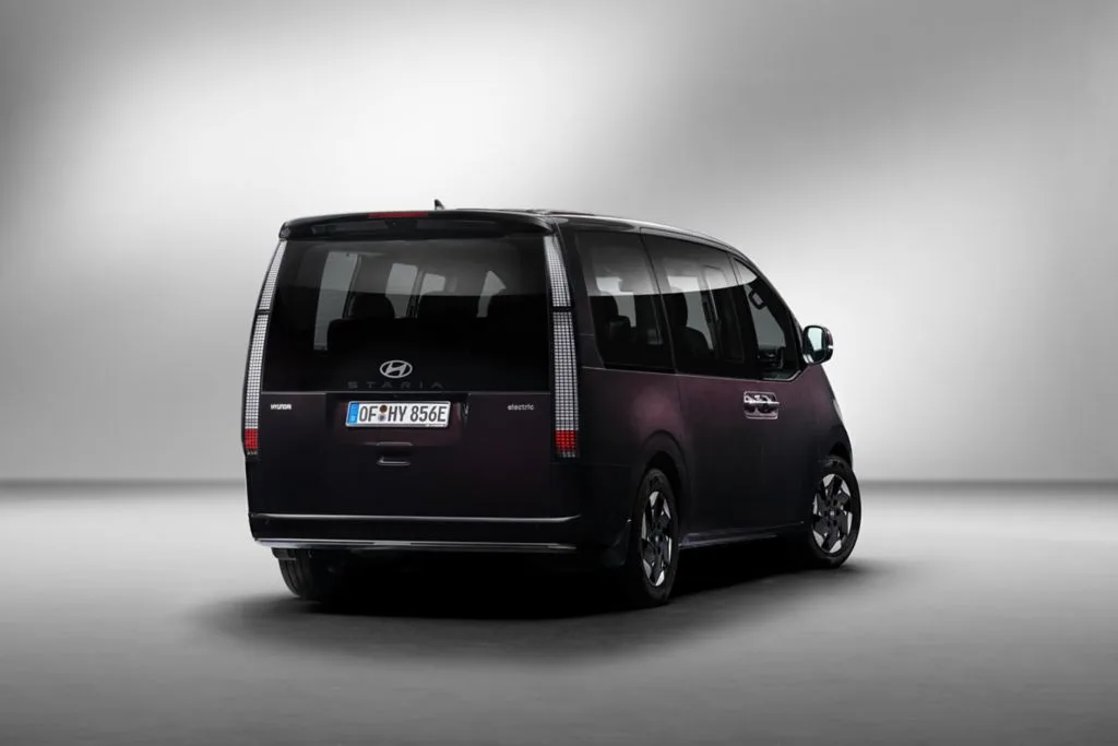 Hyundai Staria — Exterior 2/6
