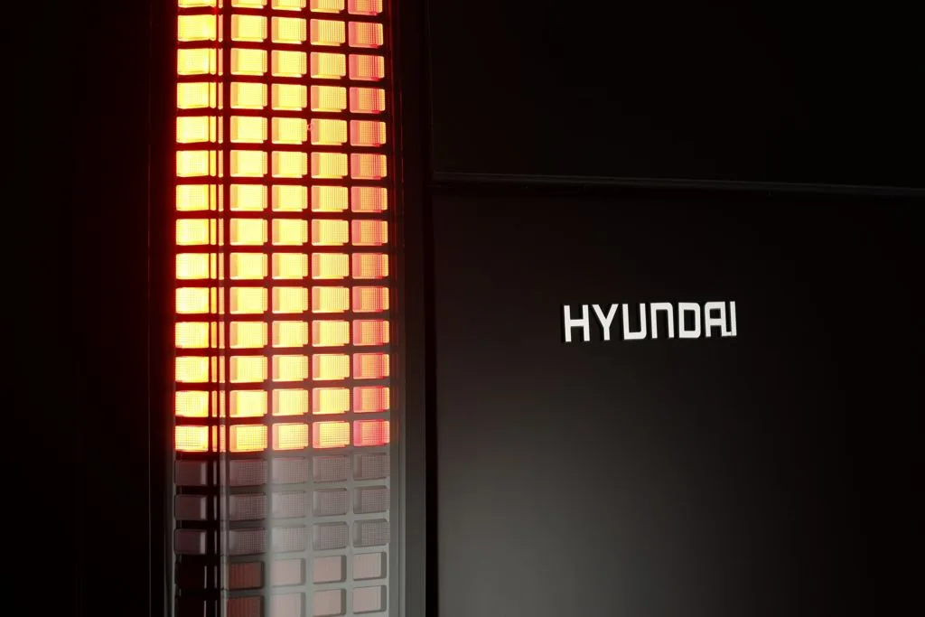 Hyundai Staria — Exterior 3/6