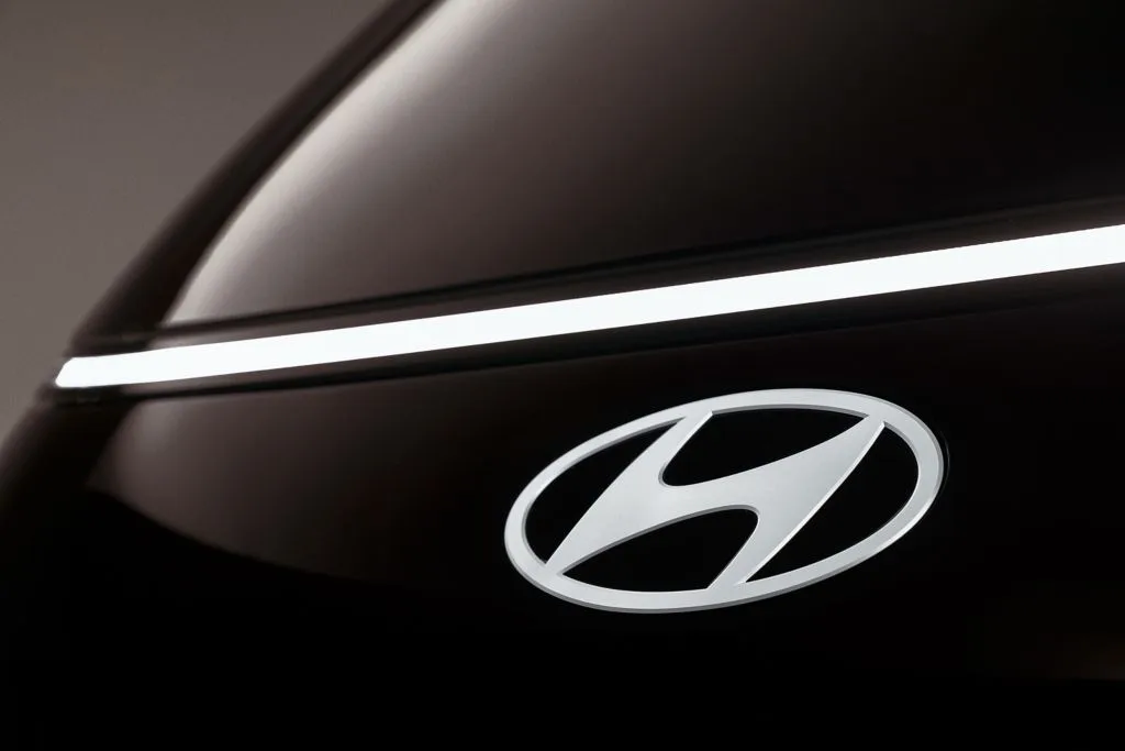Hyundai Staria — Exterior 5/6