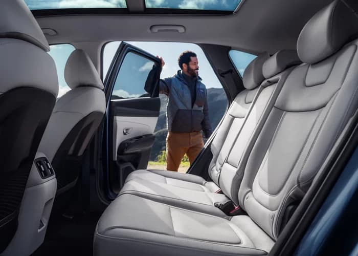 Hyundai Tucson HEV — Interior 7/7