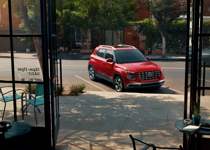 Hyundai Venue — Exterior 4/6