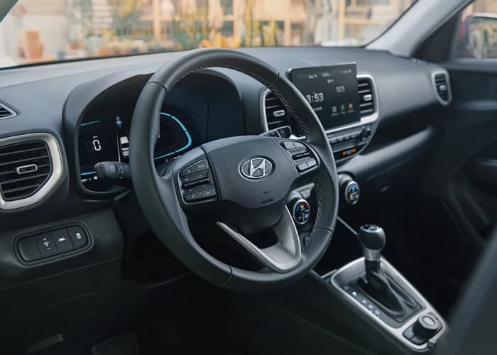 Hyundai Venue — Interior 3/7