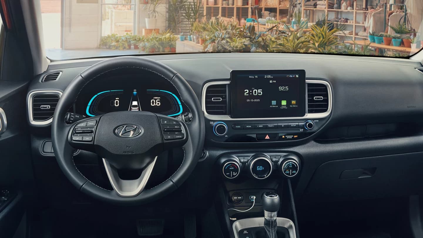Hyundai Venue — Interior 6/7